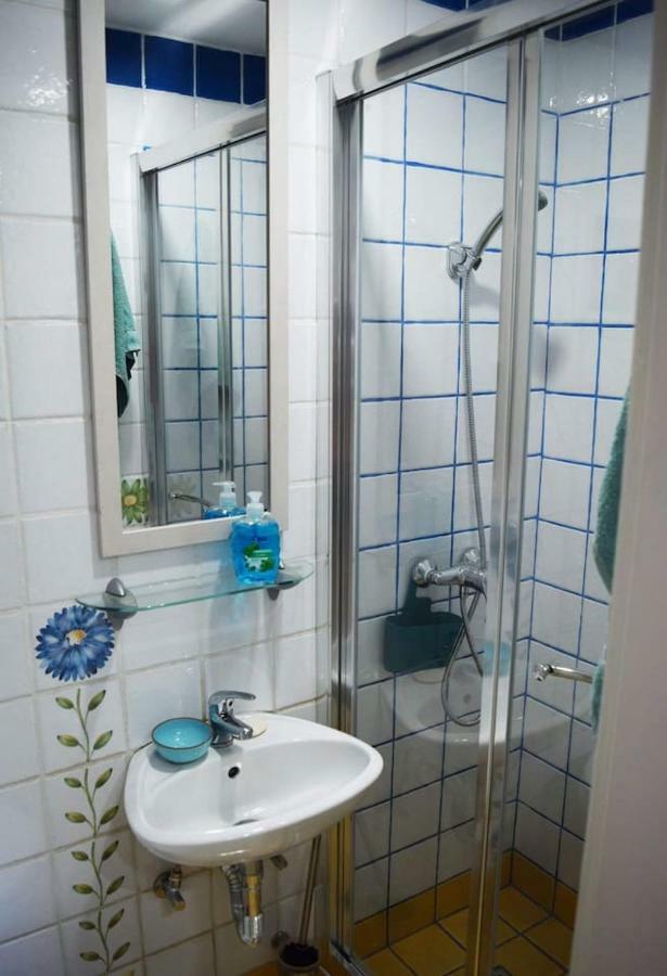 Private Apartment In Pembroke St Julians Exterior foto