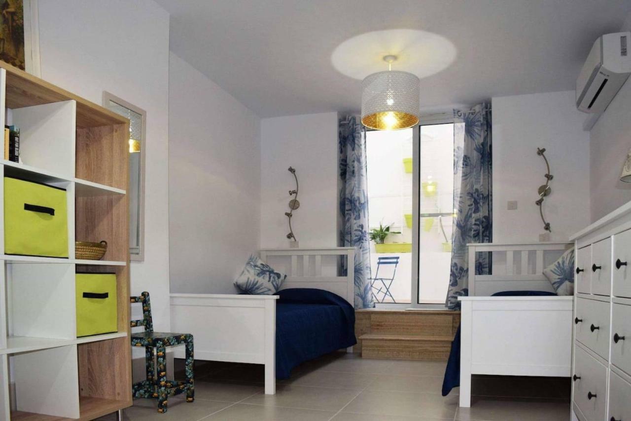 Private Apartment In Pembroke St Julians Exterior foto